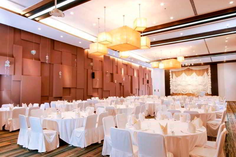 Kameo Grand Hotel & Serviced Apartment, Районг Екстериор снимка
