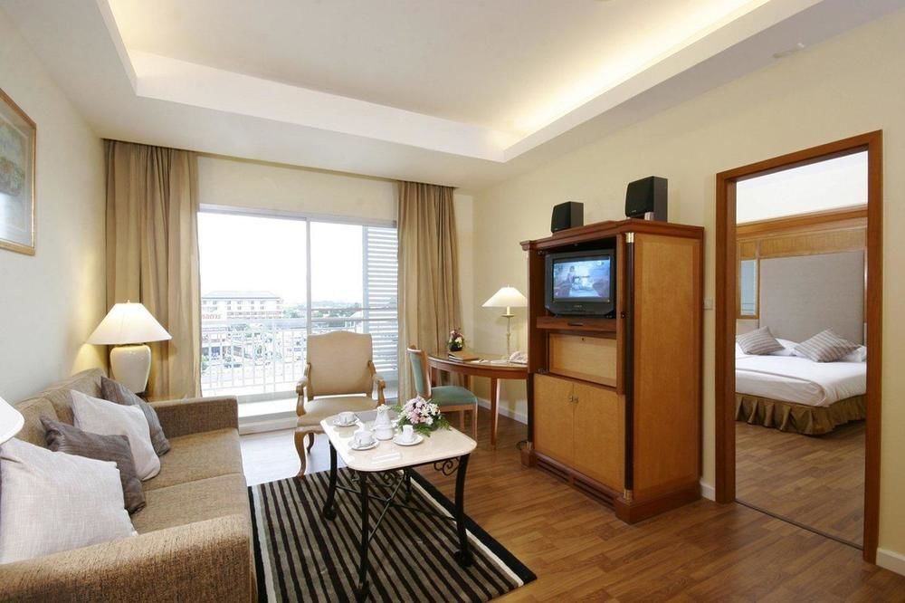 Kameo Grand Hotel & Serviced Apartment, Районг Екстериор снимка