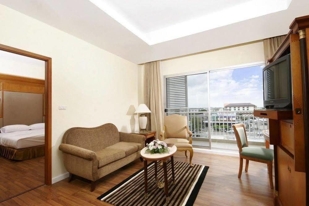 Kameo Grand Hotel & Serviced Apartment, Районг Екстериор снимка